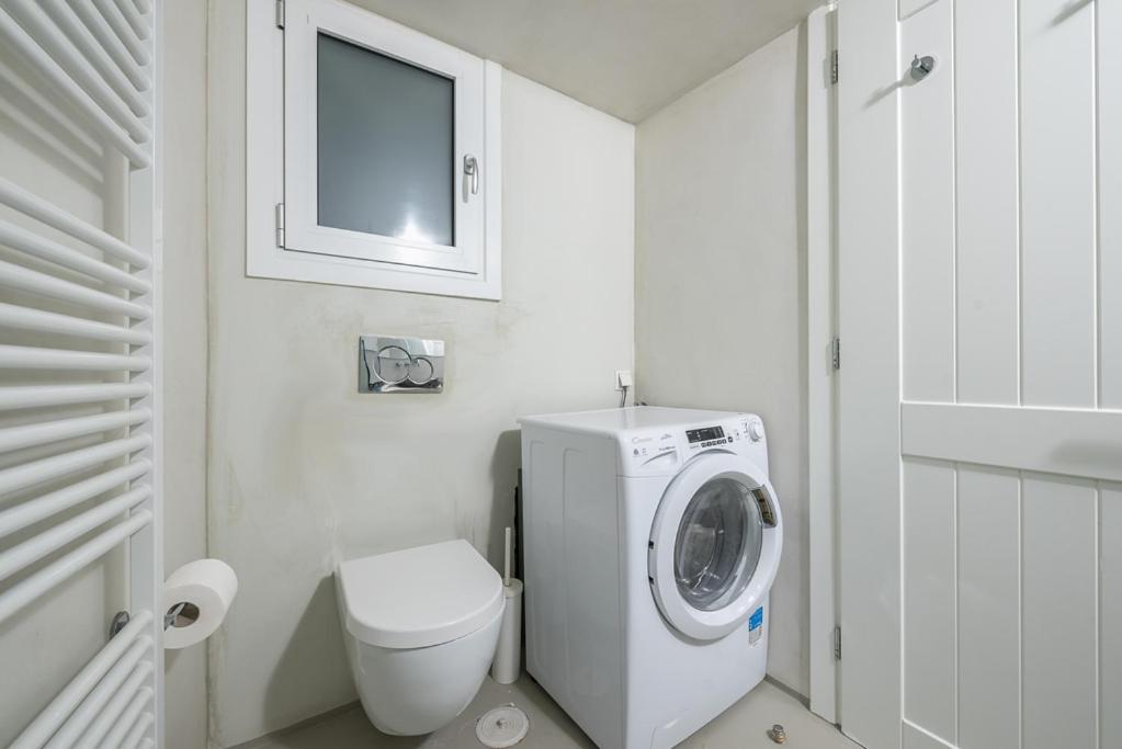 Pame Rentals - 2Bd & 2Ba Home, 4 Min To Acropolis Athen Eksteriør billede