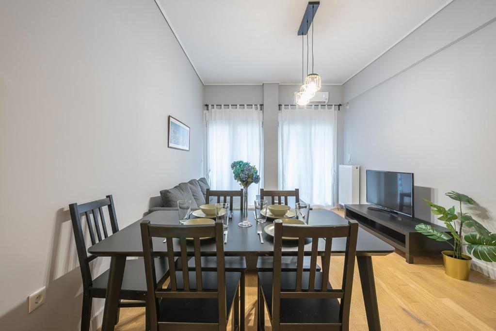 Pame Rentals - 2Bd & 2Ba Home, 4 Min To Acropolis Athen Eksteriør billede